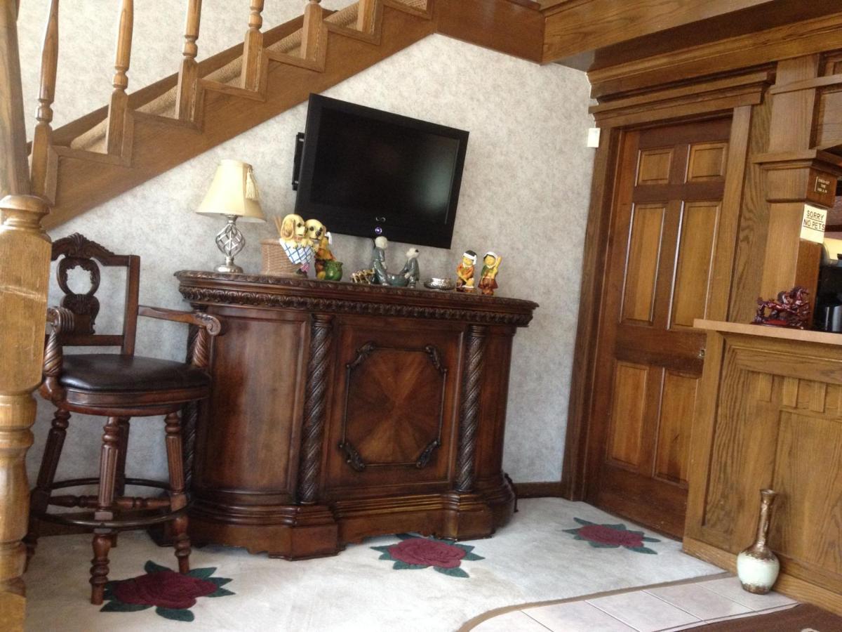 Stratford Inn Tyler Εξωτερικό φωτογραφία