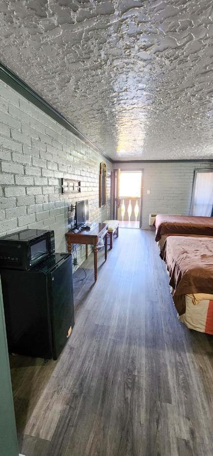 Stratford Inn Tyler Εξωτερικό φωτογραφία