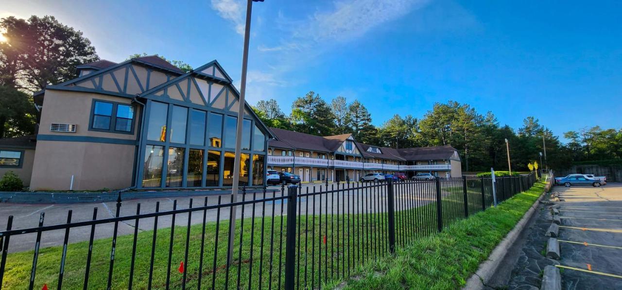 Stratford Inn Tyler Εξωτερικό φωτογραφία