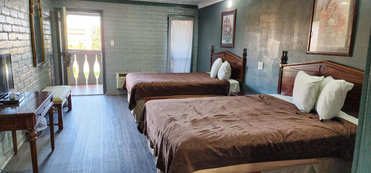 Stratford Inn Tyler Εξωτερικό φωτογραφία
