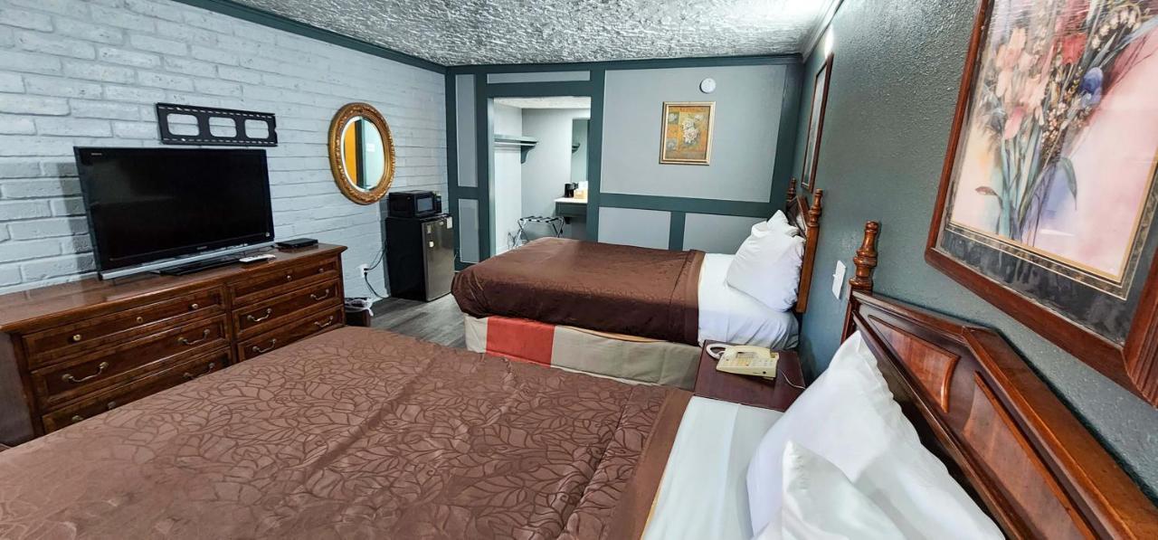 Stratford Inn Tyler Εξωτερικό φωτογραφία