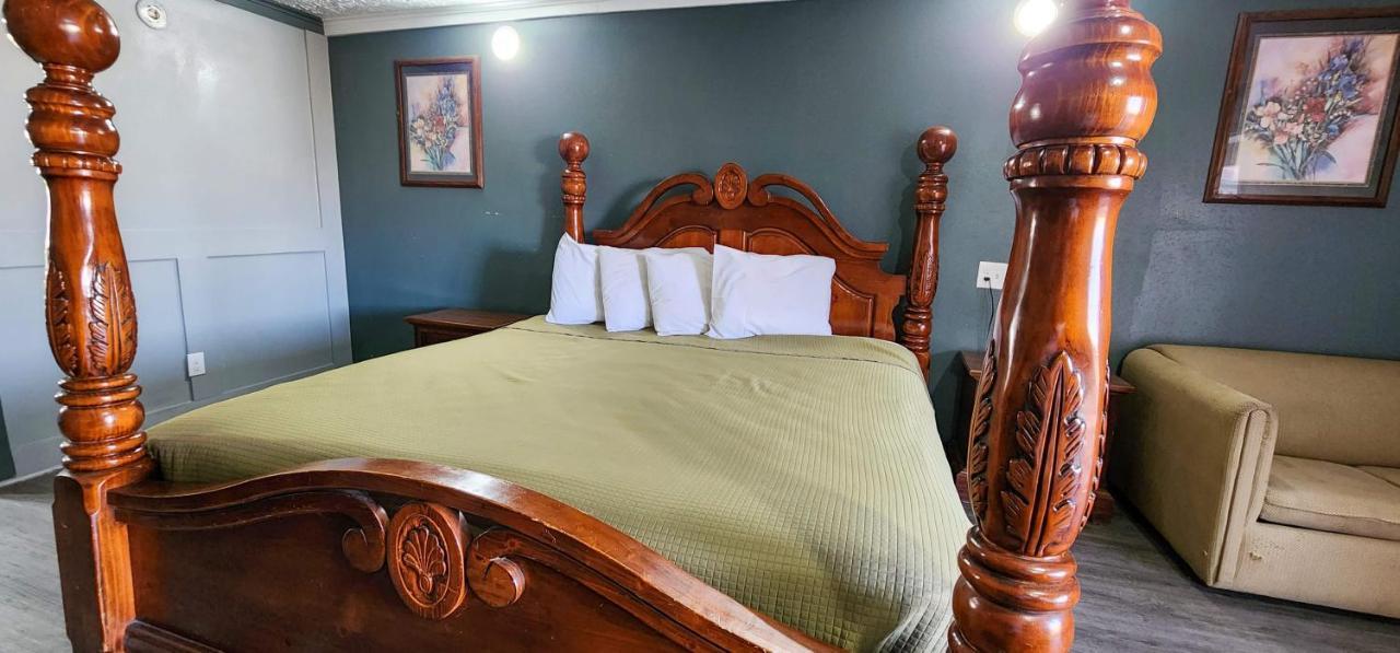 Stratford Inn Tyler Εξωτερικό φωτογραφία